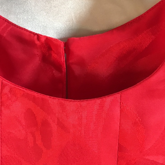 ShapeLy Retro Red Blouse - Picture 3 of 7